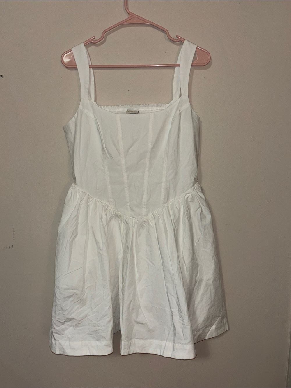White Sundress w pockets A New Day- NWT. Smocking on back. Medium